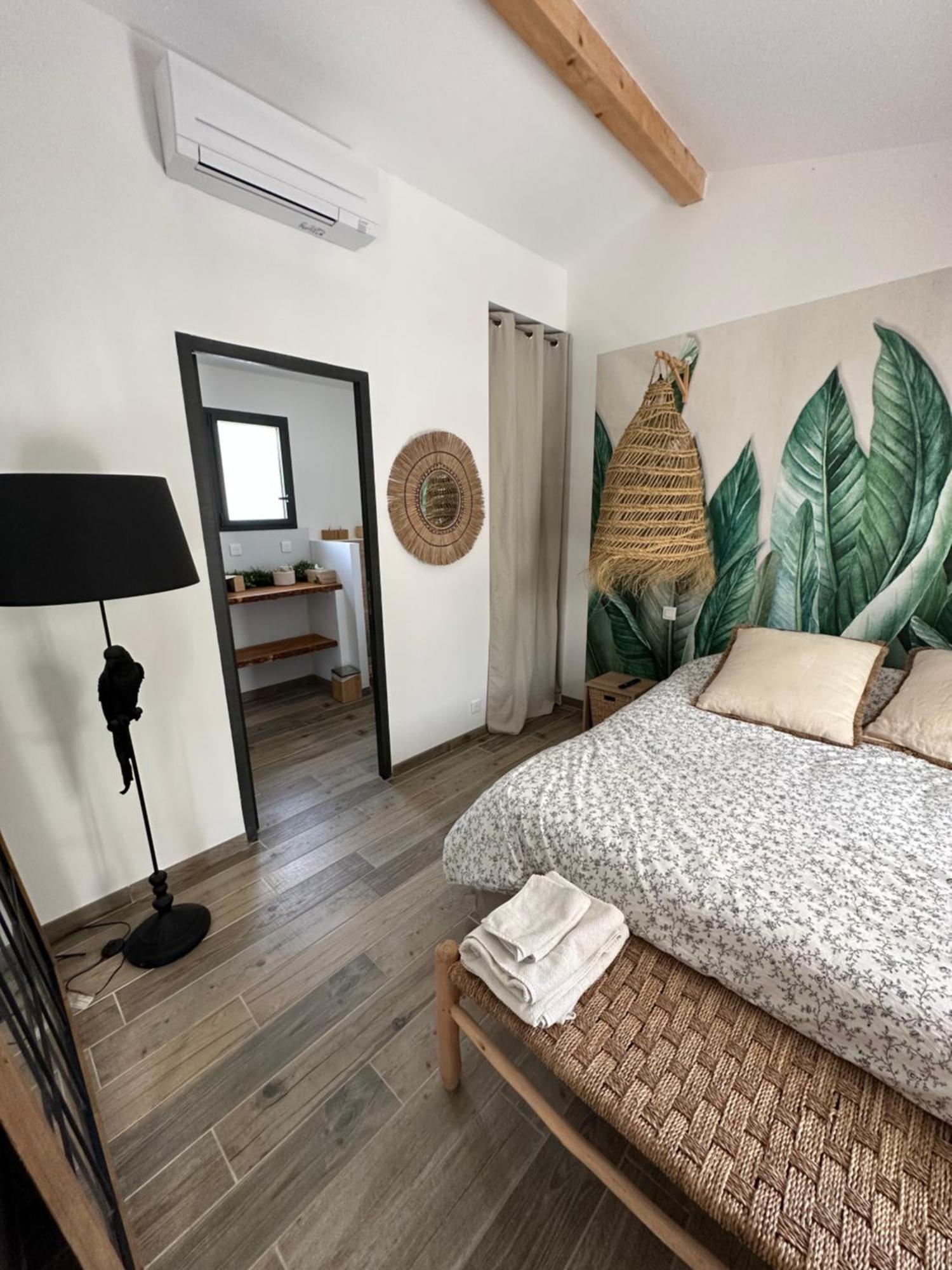 Petit Nid Douillet En Luberon Avec Spa Ansouis Экстерьер фото